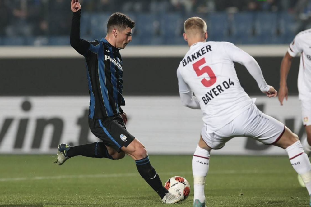 爱游戏- 关键战亚特兰大老鹰备战欧联；远射贴柱细节流出；话题不断；球探报告显示潜力