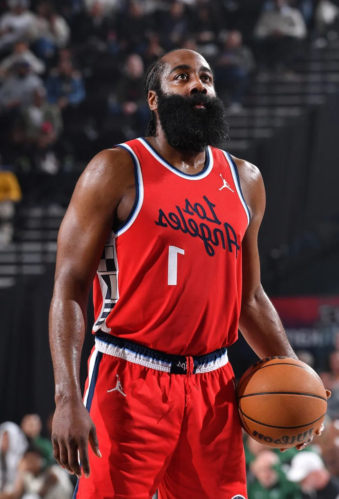 AYX-哈登连续十五场比赛得分超过突破纪录，利物浦挑战极限！的简单介绍