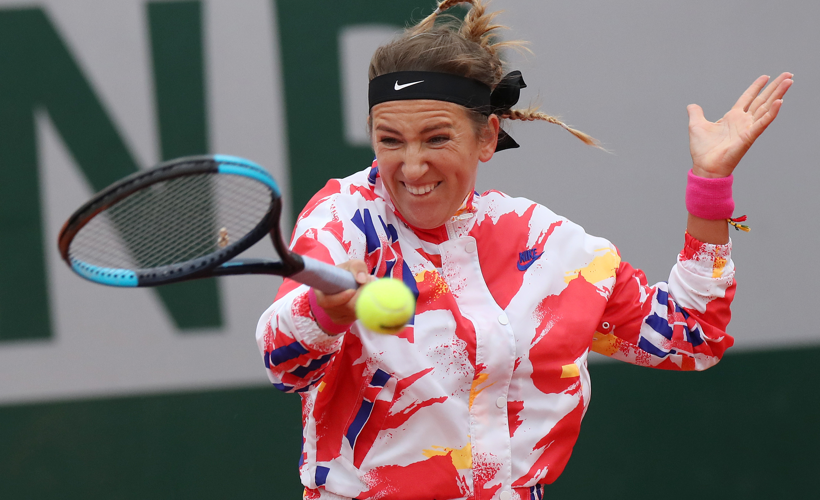 AYX-关于阿扎伦卡在法国队比赛中逆转，突破纪录引发热议！的信息